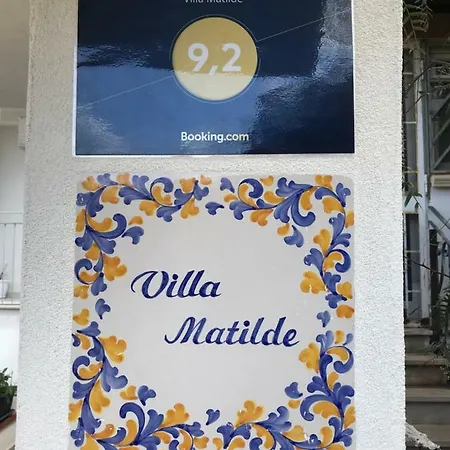 Matilde Nyaraló *